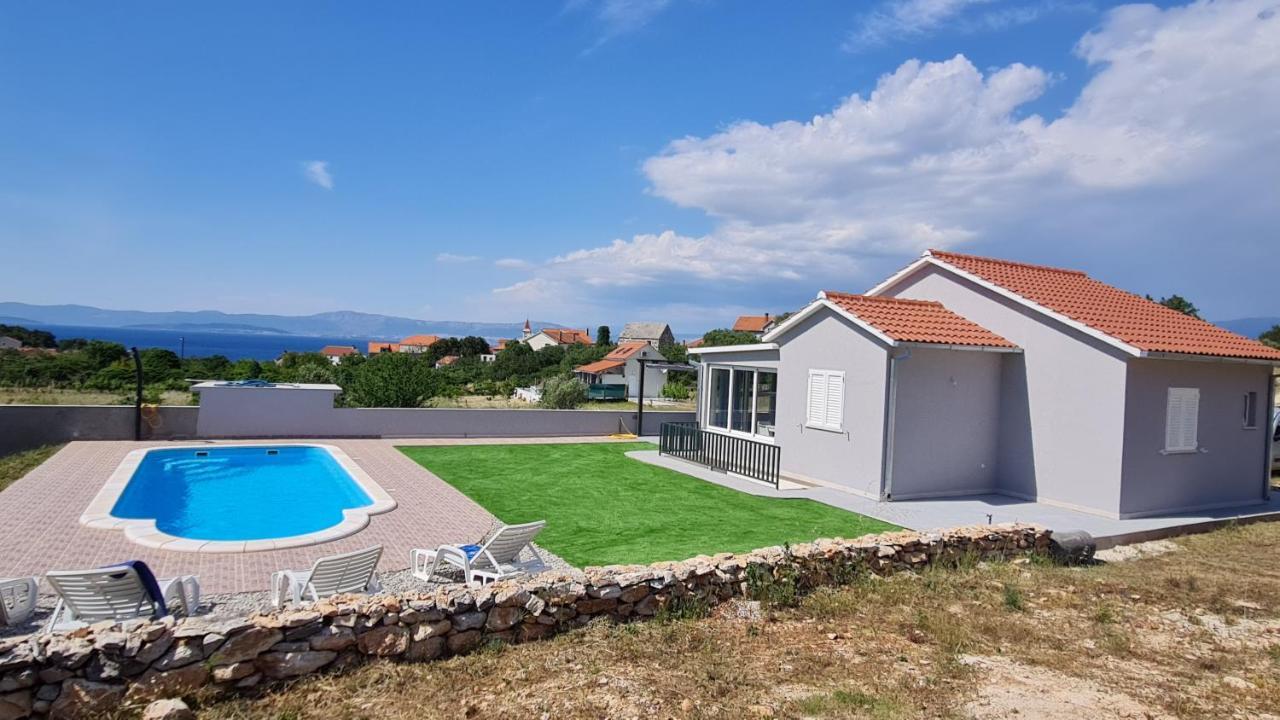Vila Nane Garden House With Heated Pool Mirce Exteriér fotografie